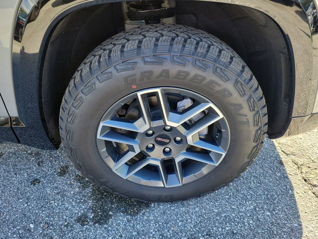 New 2026 GMC Terrain AT4 w/ LPO, Floor Liner Package image 6