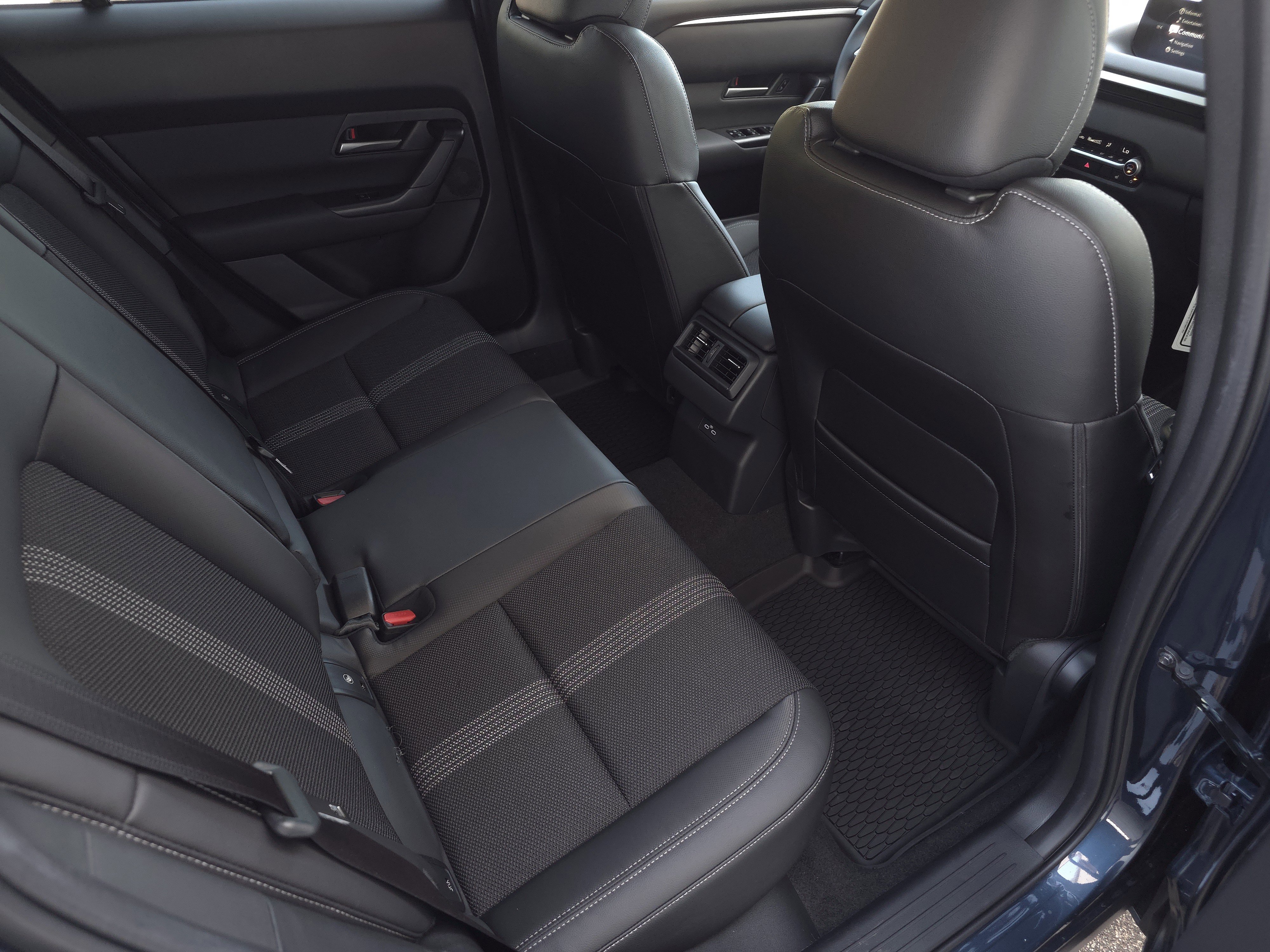 New 2025 MAZDA CX-50 AWD 2.5 S w/ Weather Package image 38