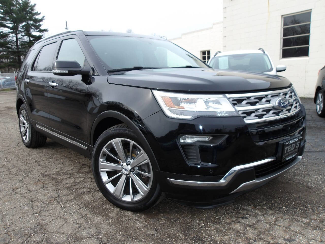 Used 2018 Ford Explorer Limited image 7
