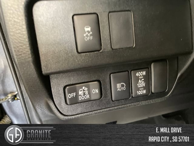 Used 2022 Toyota Tacoma TRD Off-Road w/ Technology Package AWD/4WD image 29