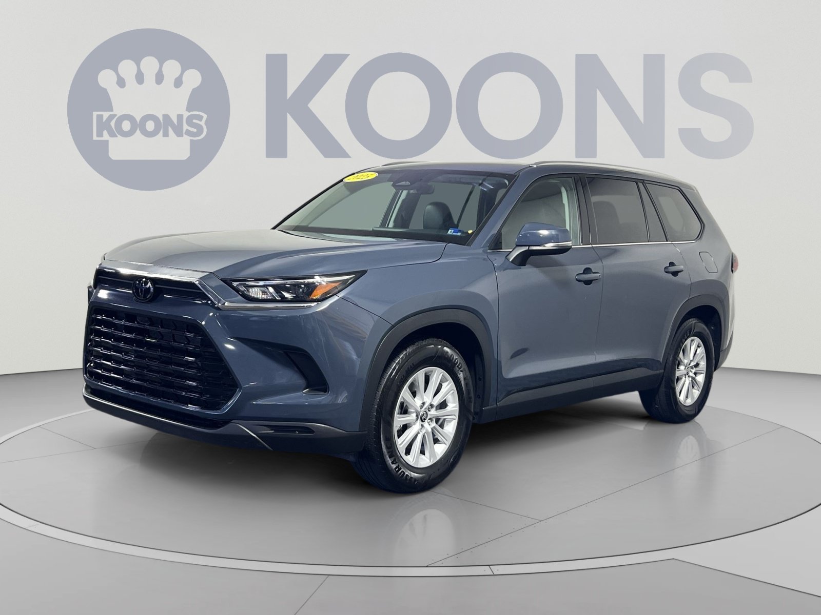 Used 2025 Toyota Grand Highlander AWD image 1