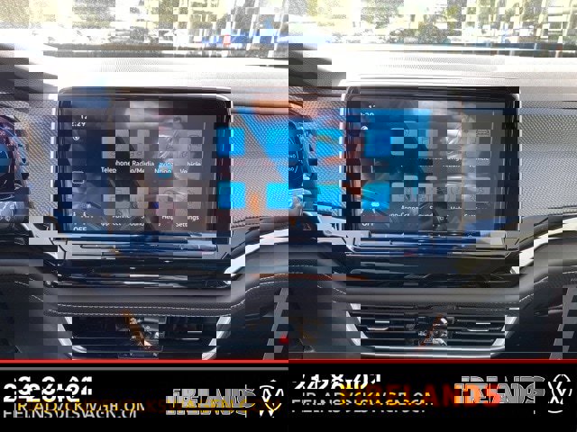 New 2026 Volkswagen Atlas Cross Sport SEL Premium R-Line image 37