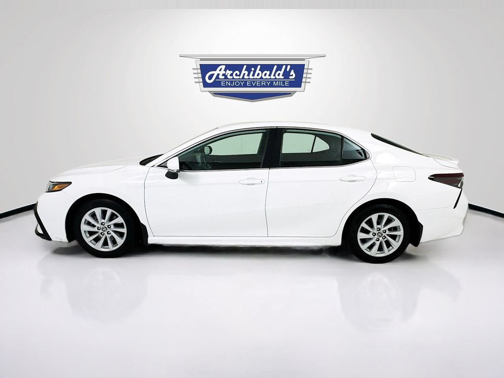 Used 2022 Toyota Camry SE AWD/4WD image 4