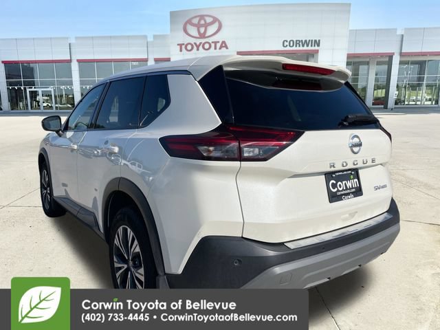Used 2021 Nissan Rogue SV AWD/4WD image 3