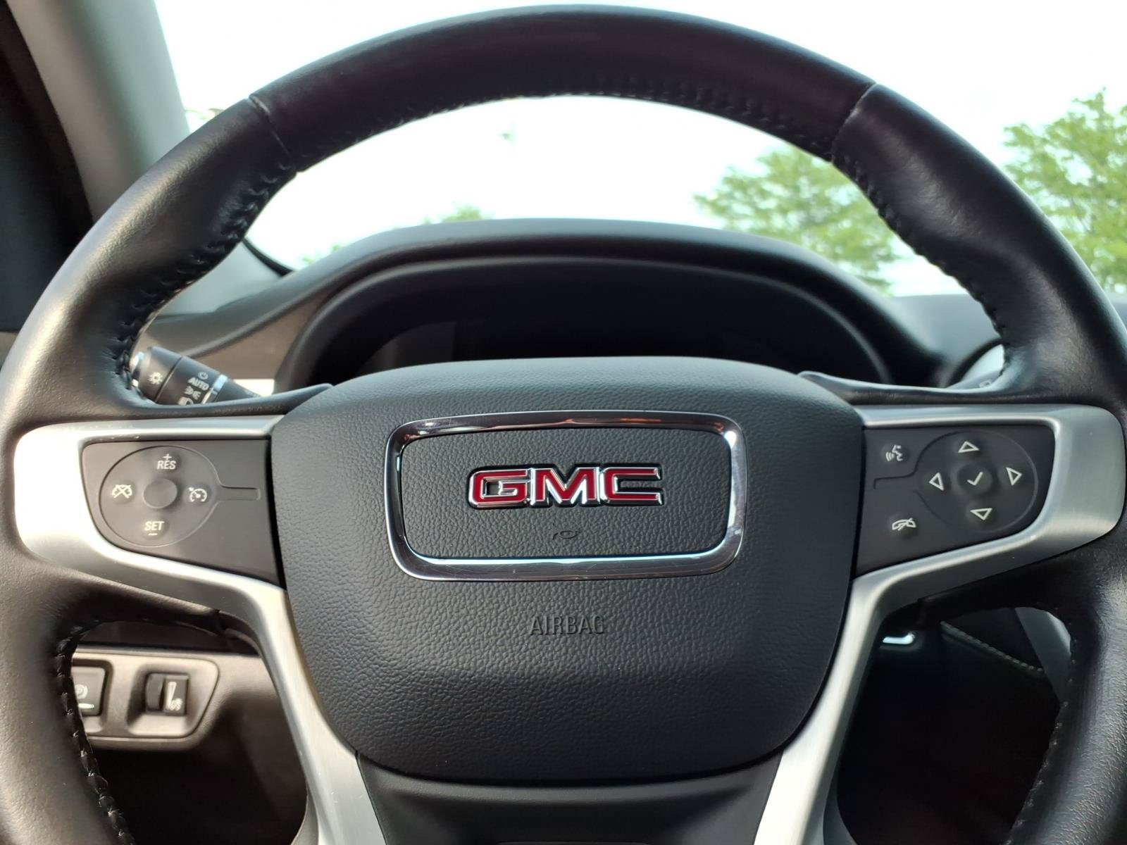 Used 2020 GMC Acadia SLE w/ Driver Convenience Package AWD/4WD image 26