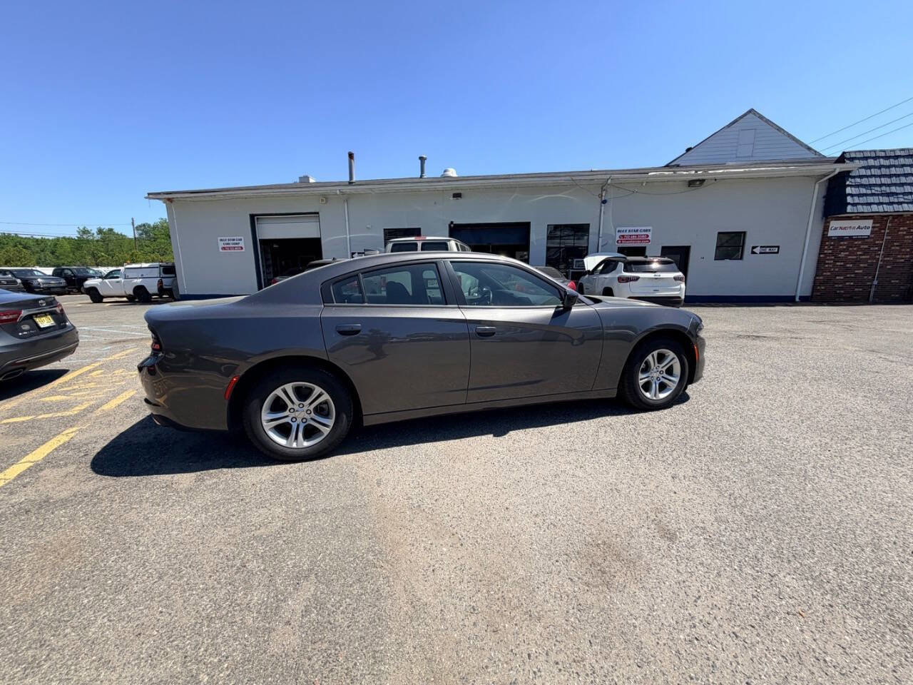 Used 2023 Dodge Charger SXT w/ Cold Weather Package RWD image 21