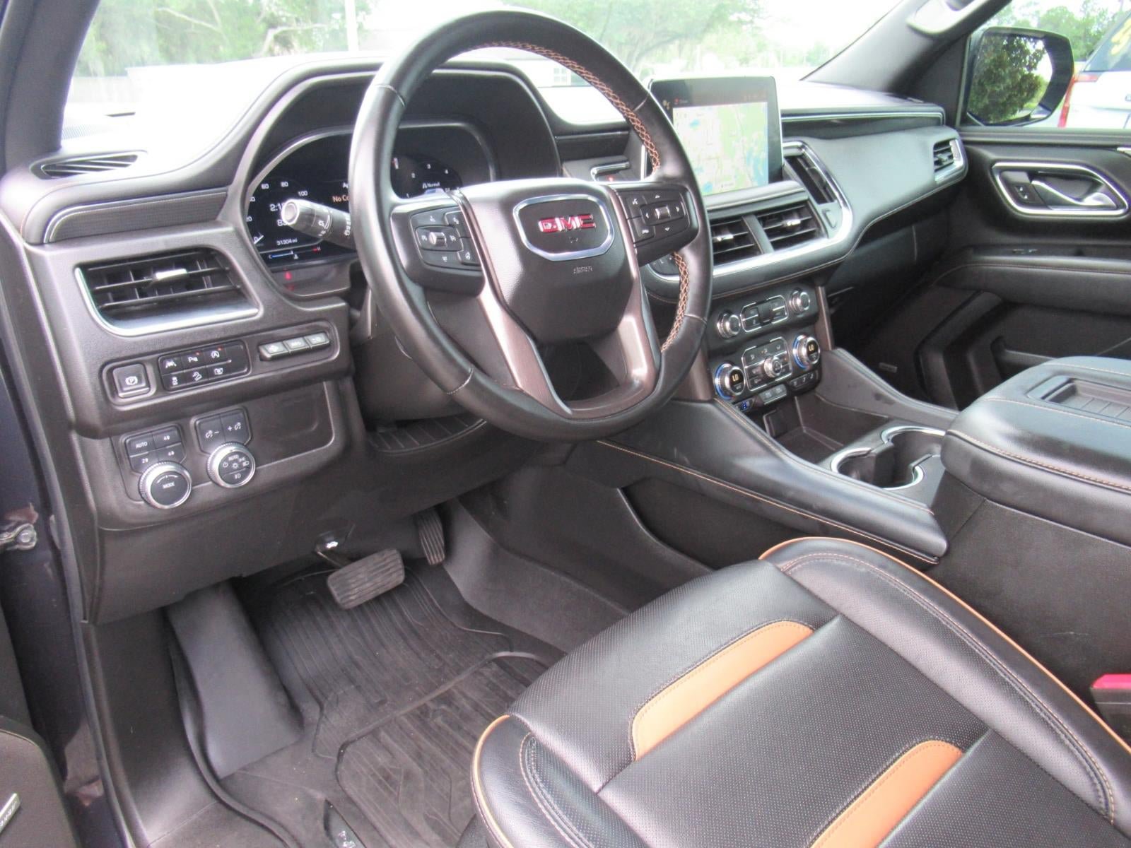 Used 2024 GMC Yukon AT4 w/ Technology Package AWD/4WD image 15
