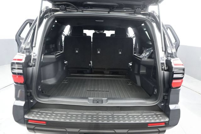 New 2026 Toyota 4Runner SR5 AWD/4WD image 12
