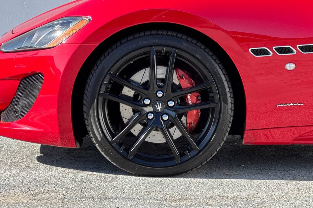 Used 2016 Maserati GranTurismo Sport RWD image 24