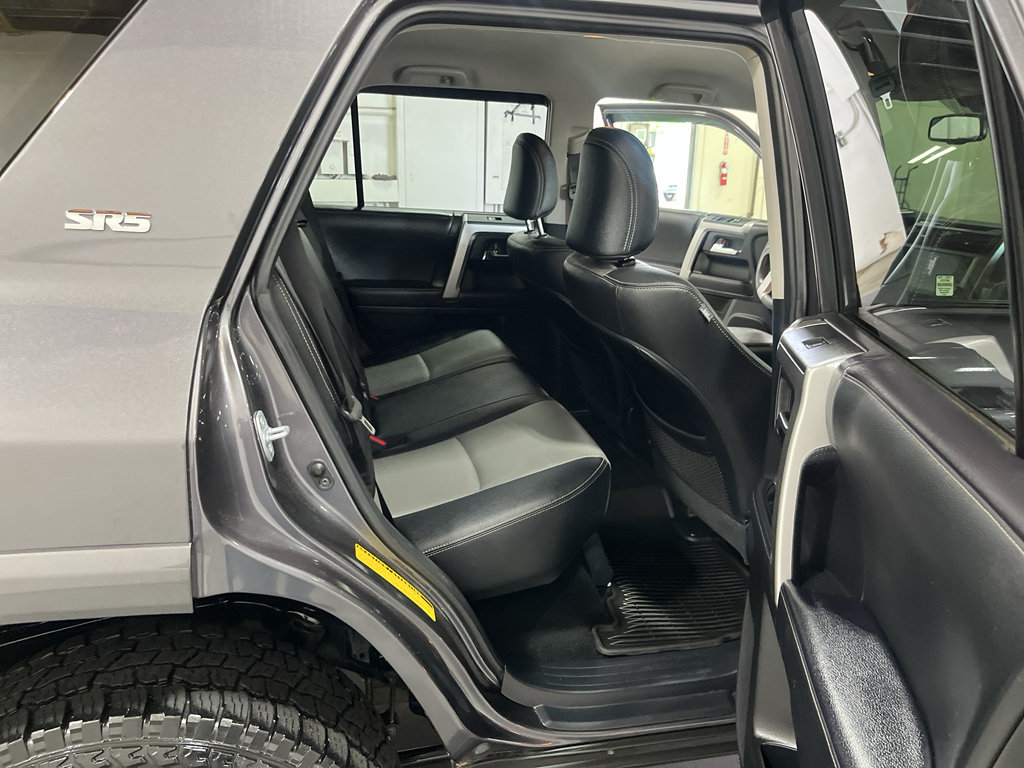 Used 2021 Toyota 4Runner SR5 Premium AWD/4WD image 18