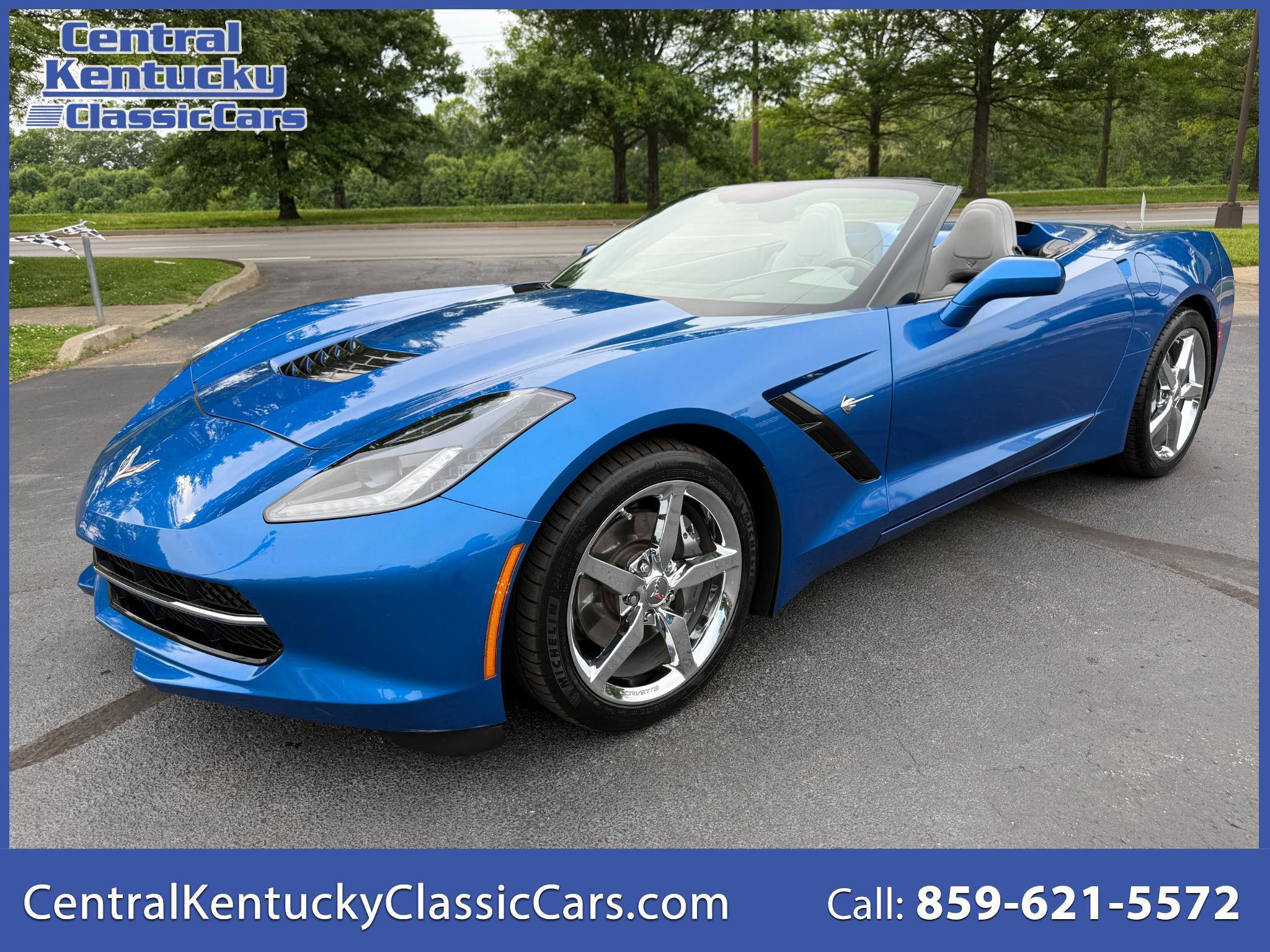 Used 2015 Chevrolet Corvette Stingray Convertible w/ 3LT Preferred Equipment Group RWD image 1