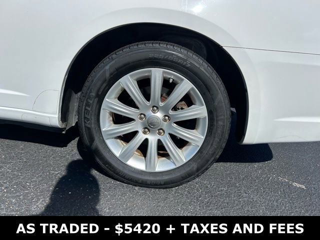 Used 2013 Chrysler 200 Touring image 11