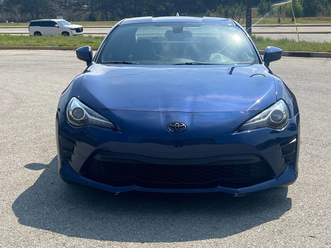 Used 2019 Toyota 86 RWD image 5