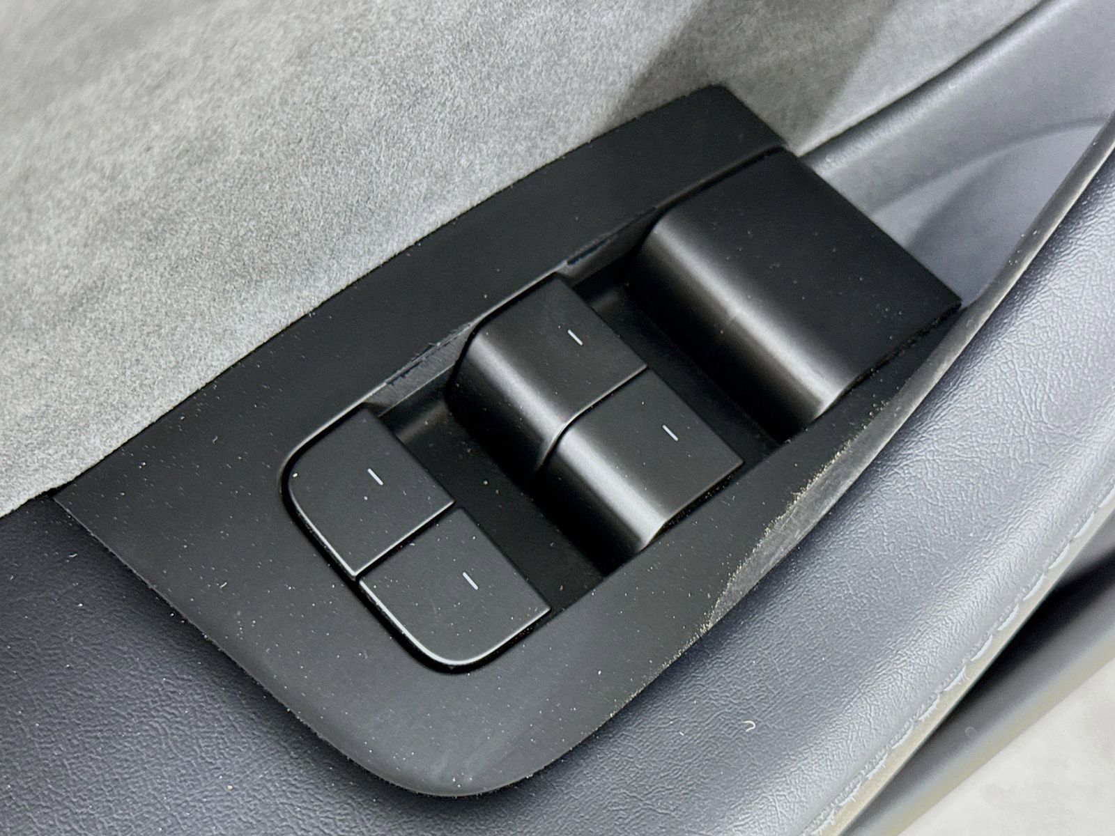 Used 2022 Tesla Model 3 RWD image 17