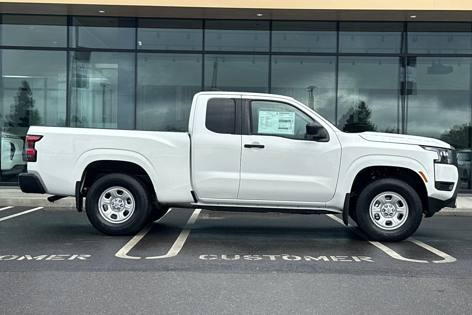 New 2026 Nissan Frontier S image 3