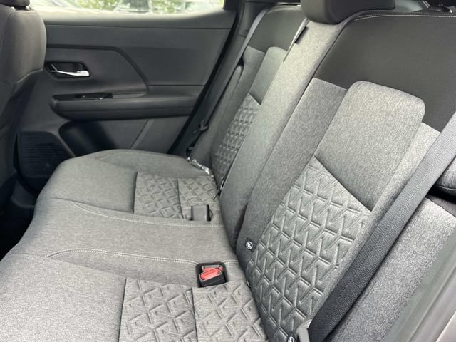 New 2026 Nissan Kicks SV w/ SV Premium Package FWD image 19