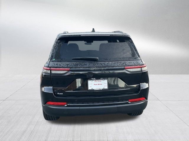 New 2025 Jeep Grand Cherokee Limited w/ Black Appearance Package image 6