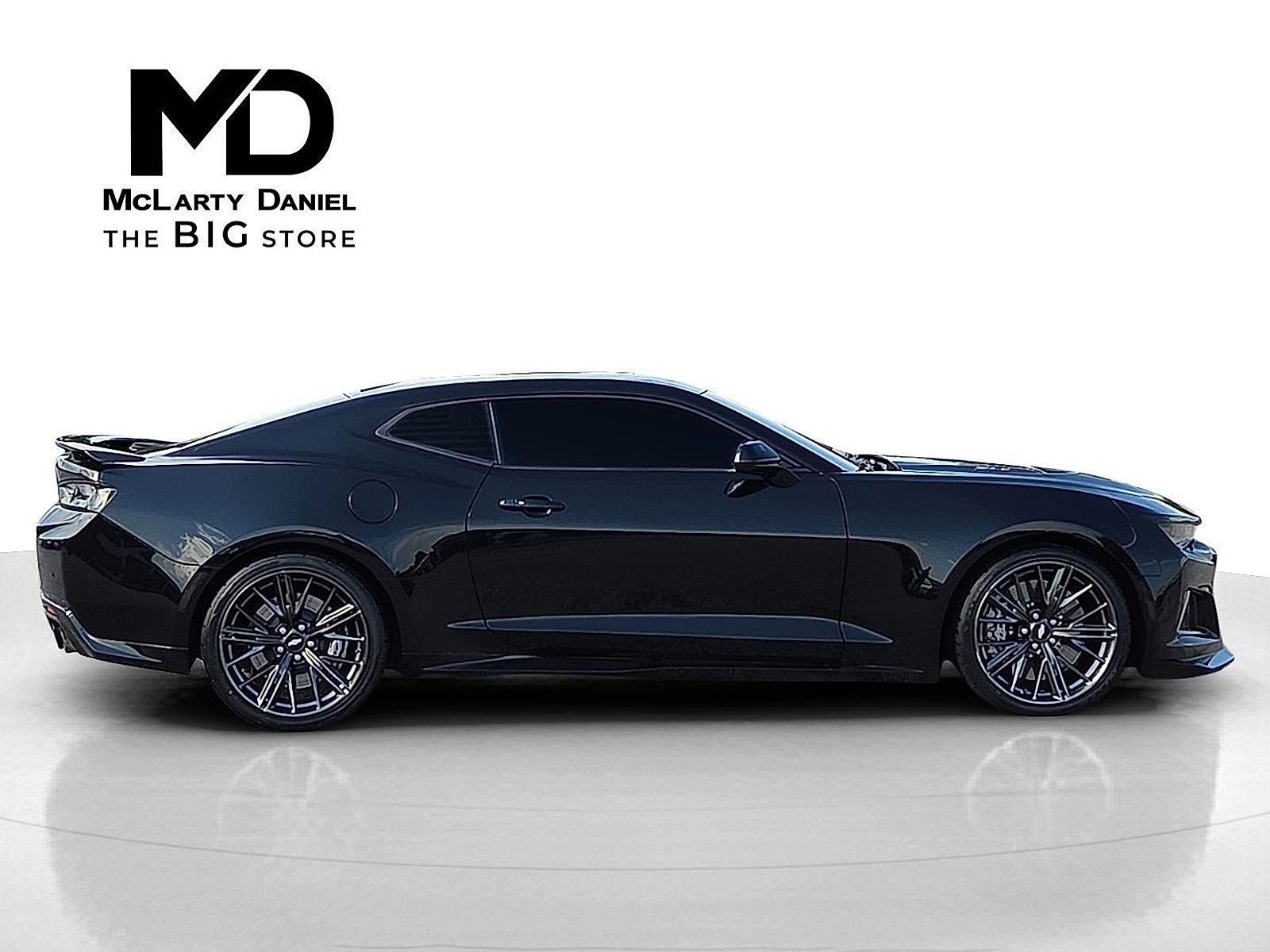 Used 2017 Chevrolet Camaro ZL1 image 6