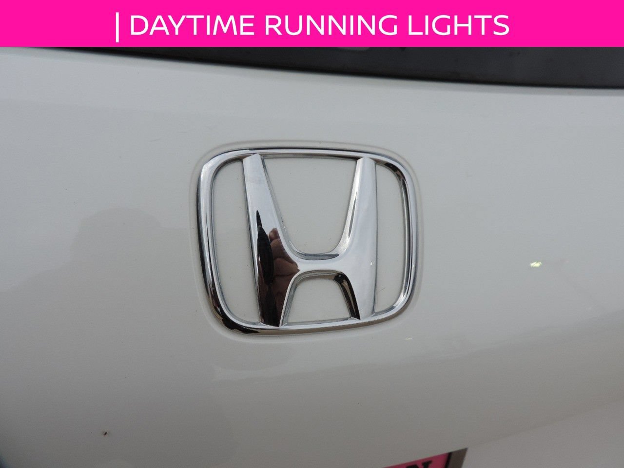 Used 2025 Honda HR-V Sport image 11