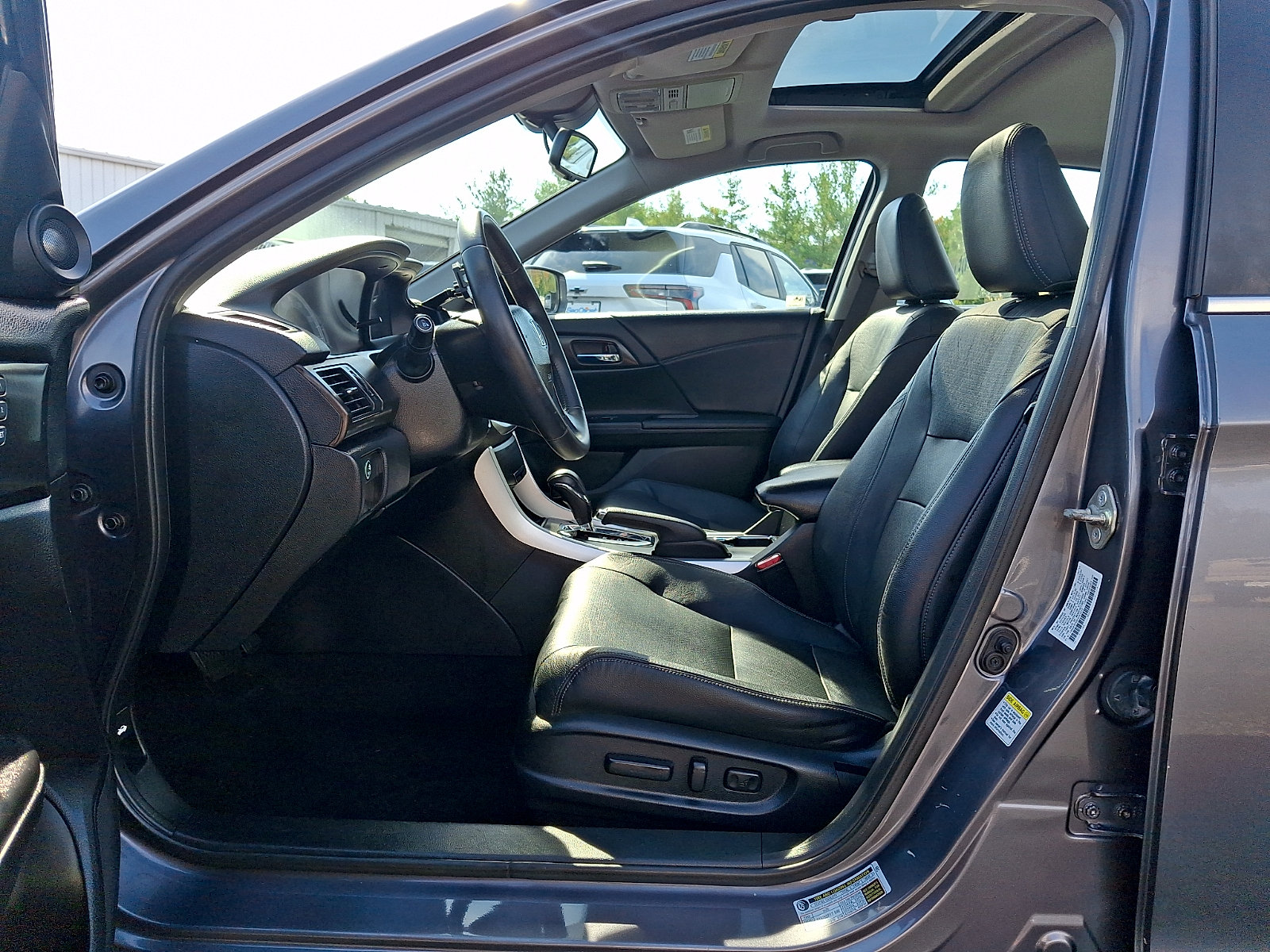 Used 2015 Honda Accord EX-L image 13