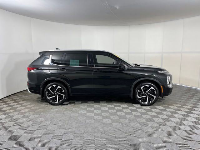 Used 2023 Mitsubishi Outlander SEL image 8