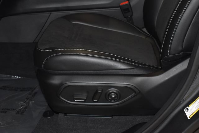 New 2025 Jeep Grand Cherokee Altitude image 11