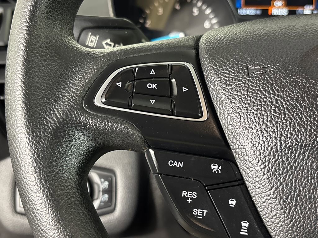 Used 2018 Ford Escape SE w/ Ford Safe & Smart Package FWD image 16