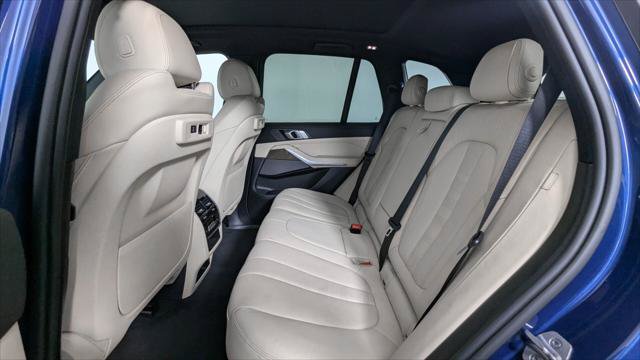 Used 2021 BMW X5 sDrive40i w/ Premium Package RWD image 17