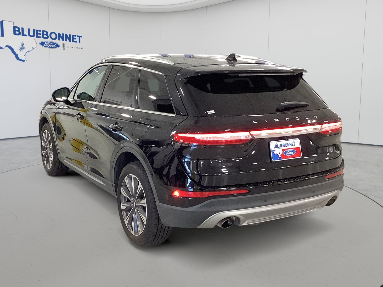 Used 2022 Lincoln Corsair Reserve w/ Elements Package FWD image 7