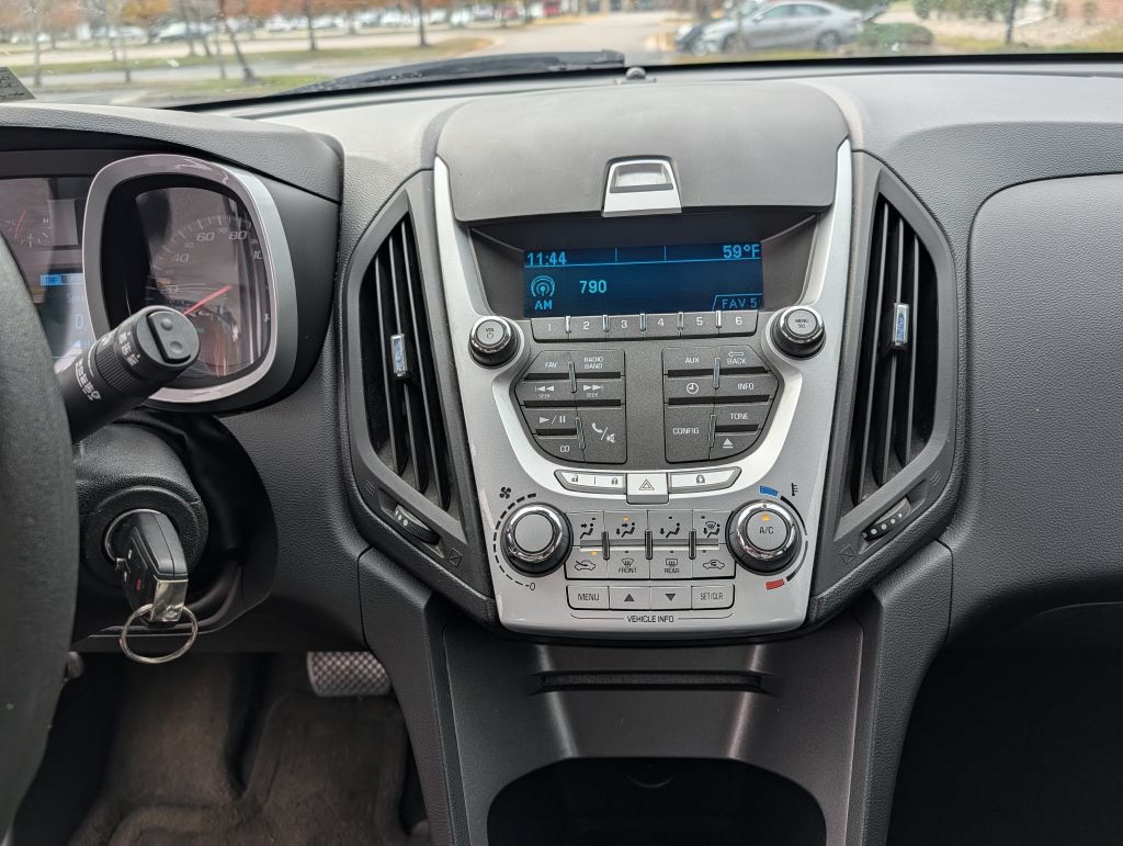 Used 2014 Chevrolet Equinox LS FWD image 16