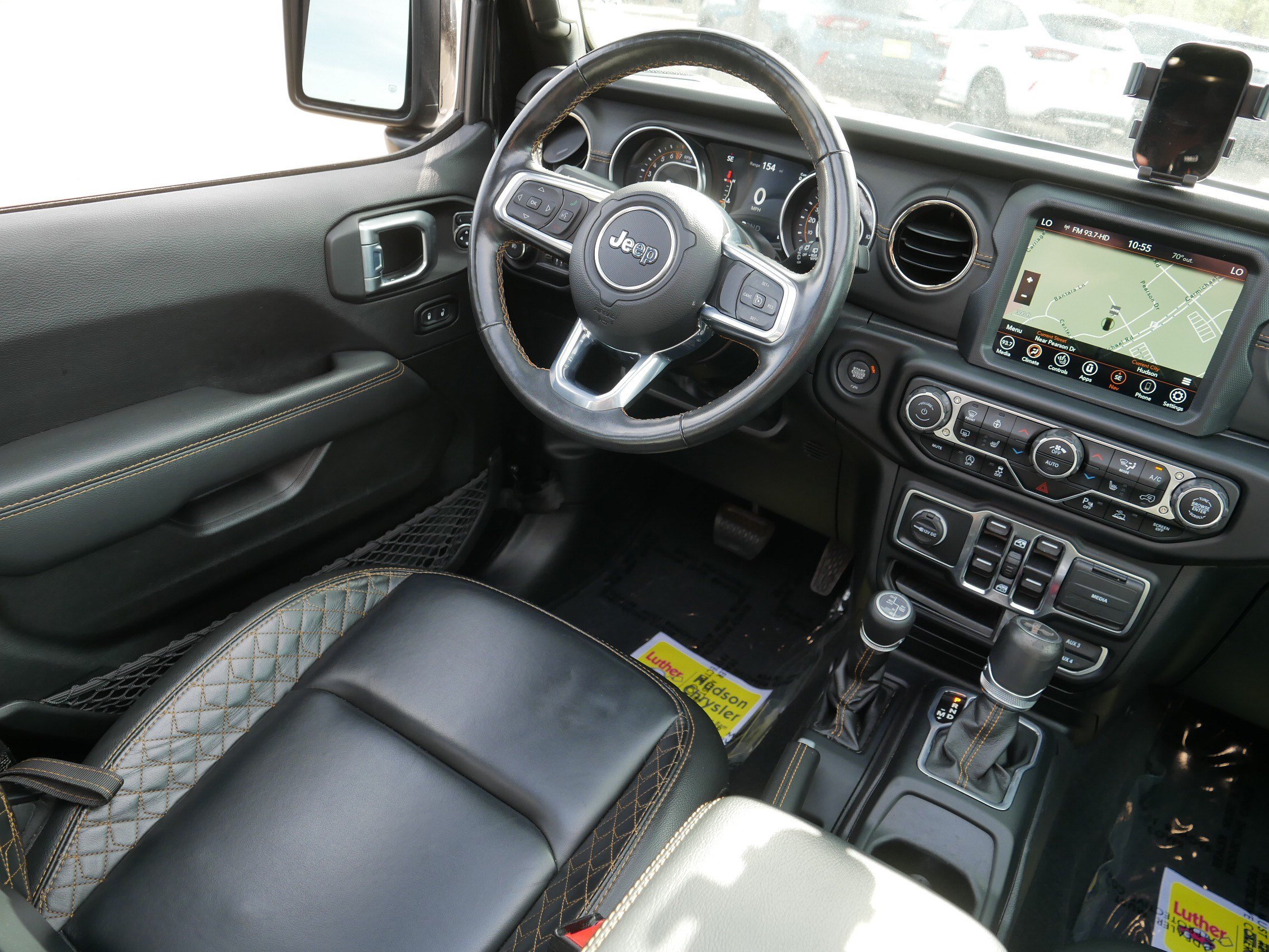 Used 2022 Jeep Wrangler Unlimited Sahara AWD/4WD image 9