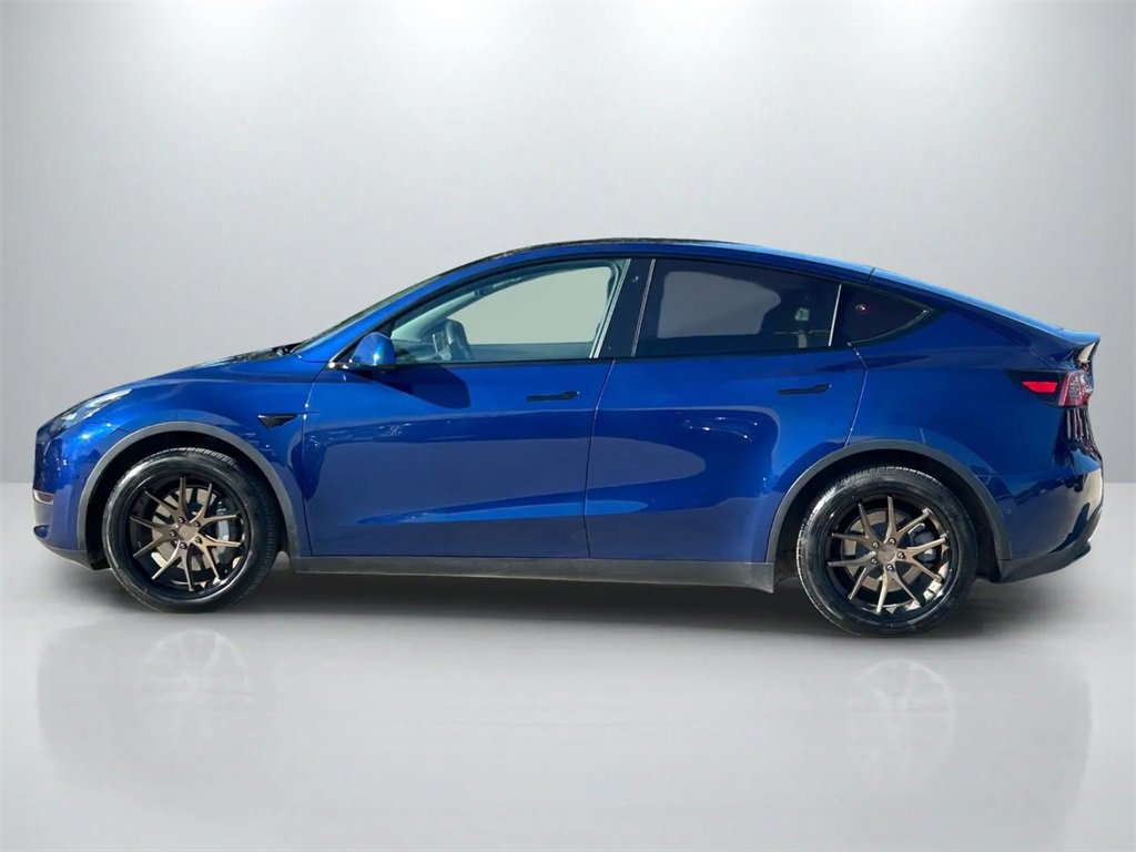 Used 2020 Tesla Model Y Long Range image 8