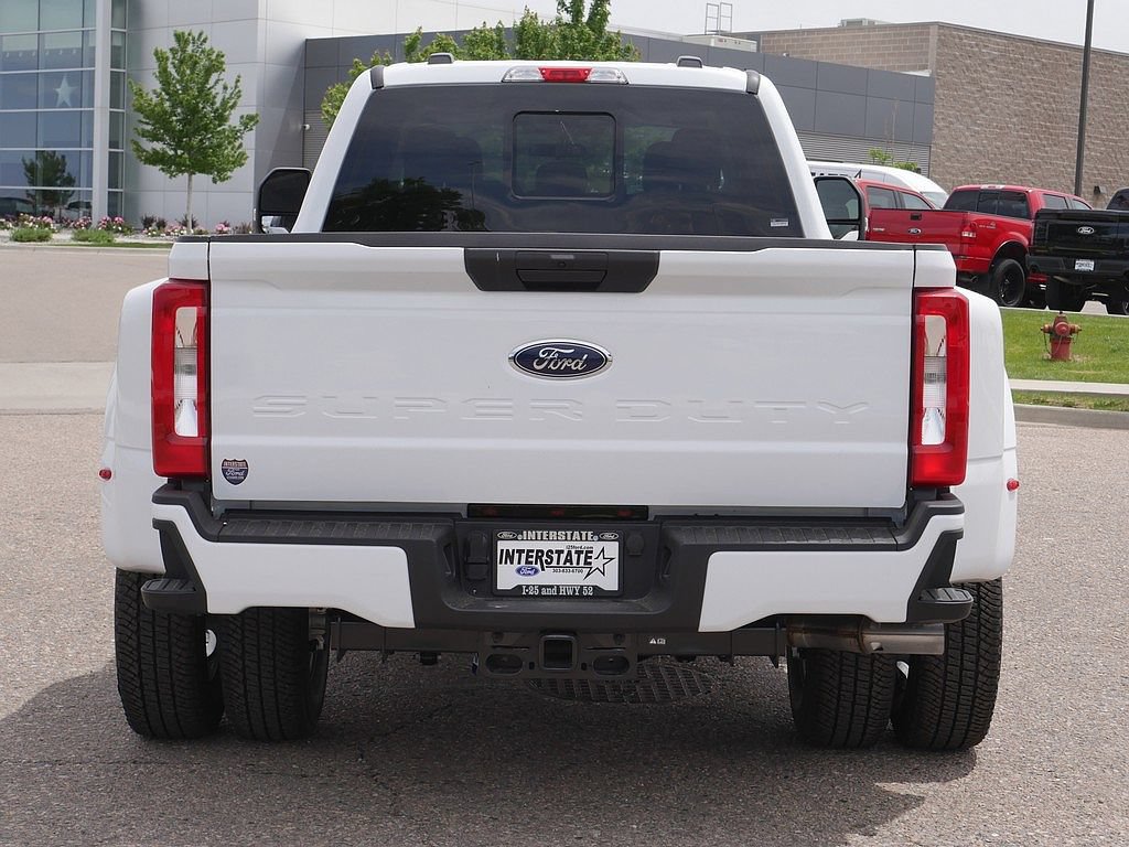 New 2026 Ford F350 XL w/ STX Appearance Package AWD/4WD image 4