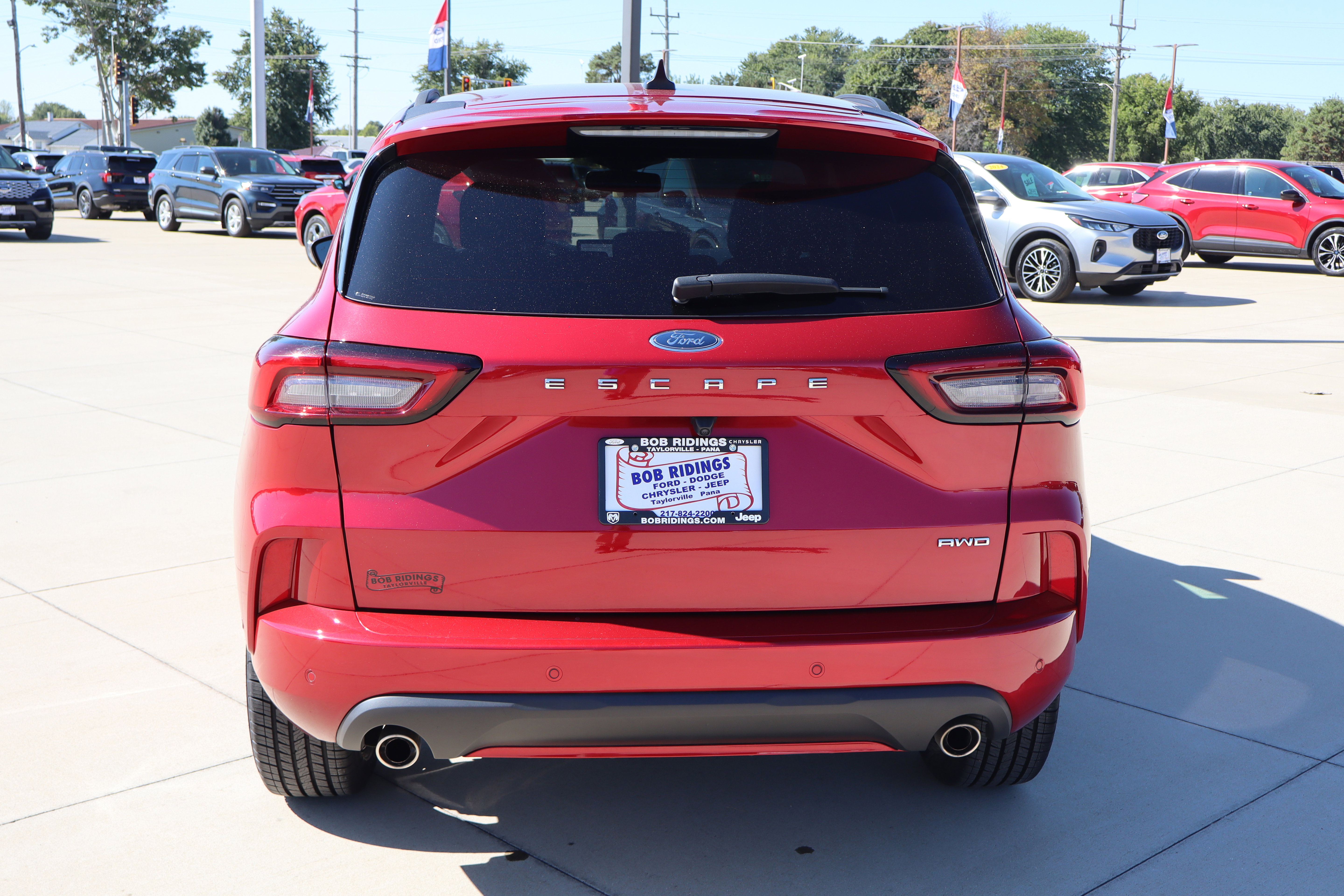 Used 2023 Ford Escape ST-Line Elite w/ Premium Technology Package AWD/4WD image 7