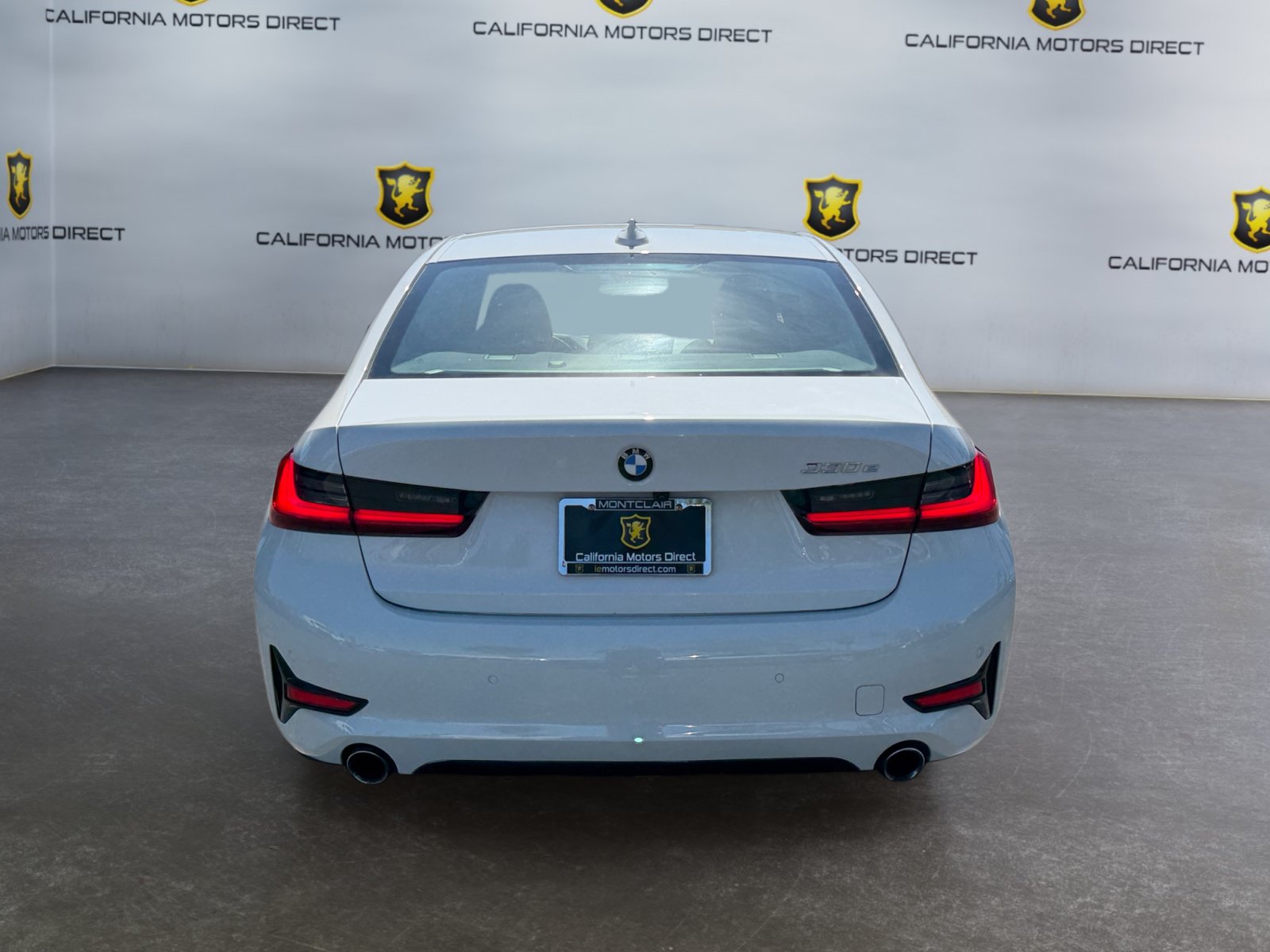 Used 2021 BMW 330e w/ Driving Assistance Package RWD image 4