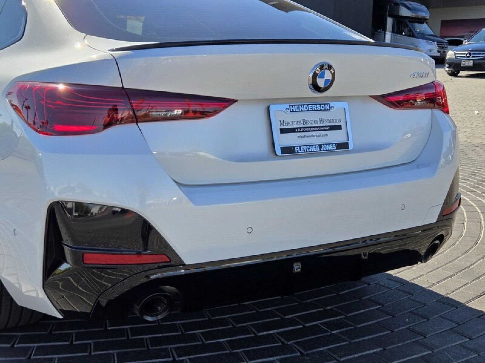Used 2025 BMW 430i w/ M Sport Package RWD image 4