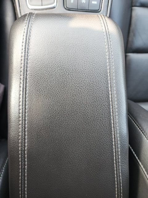 Used 2020 Cadillac XT4 Premium Luxury FWD image 33