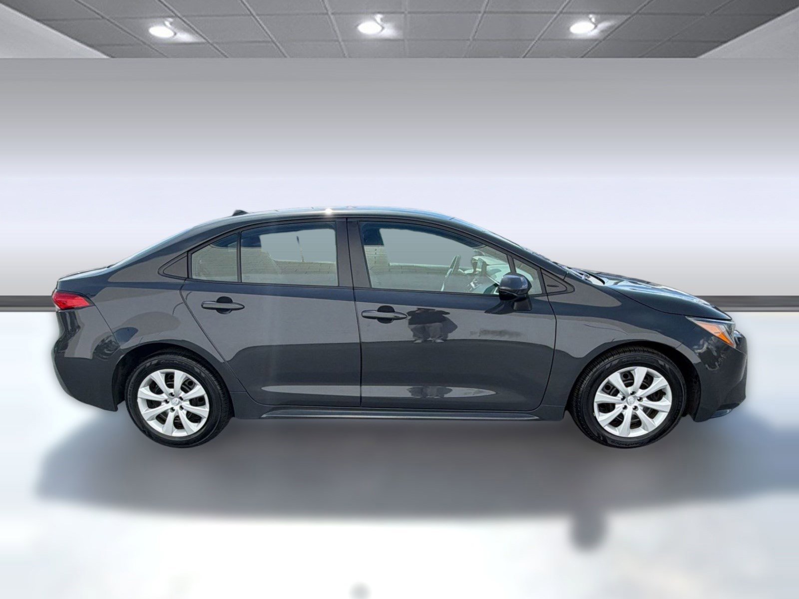 Certified 2025 Toyota Corolla LE FWD image 8