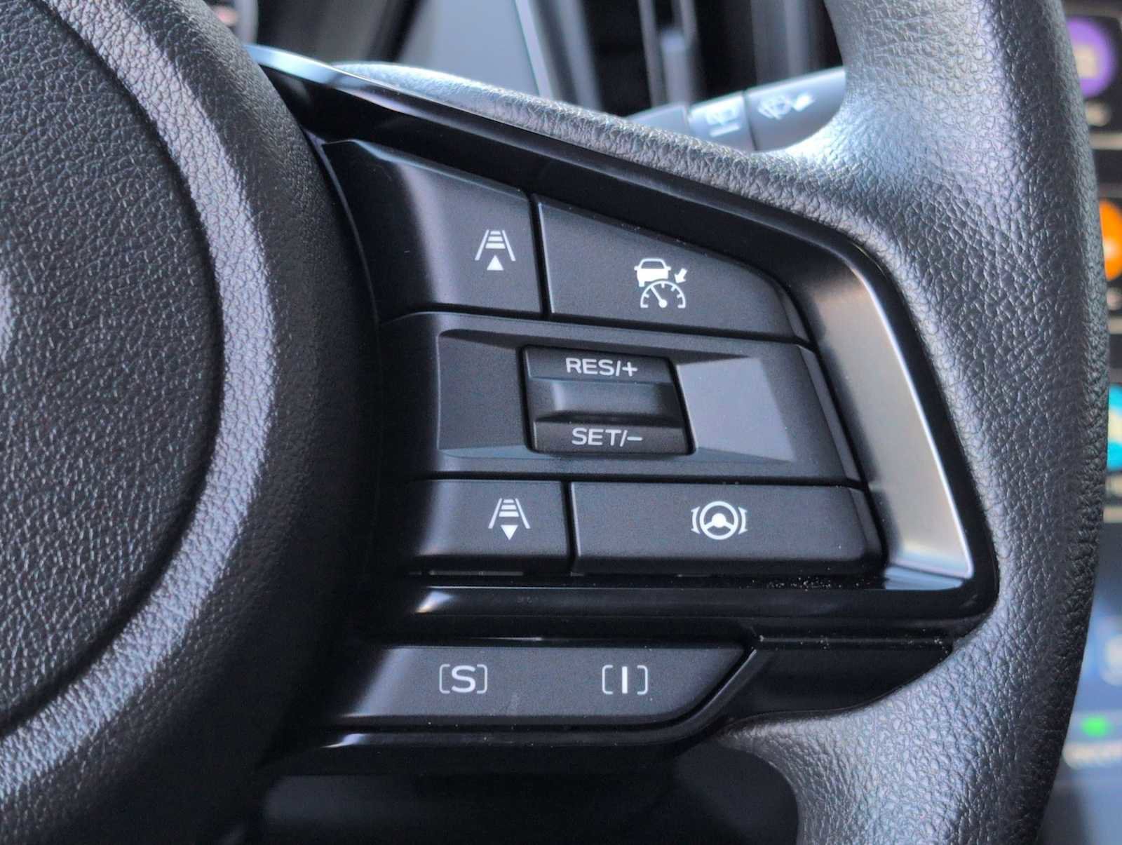 Used 2025 Subaru Crosstrek 2.0i Premium image 23