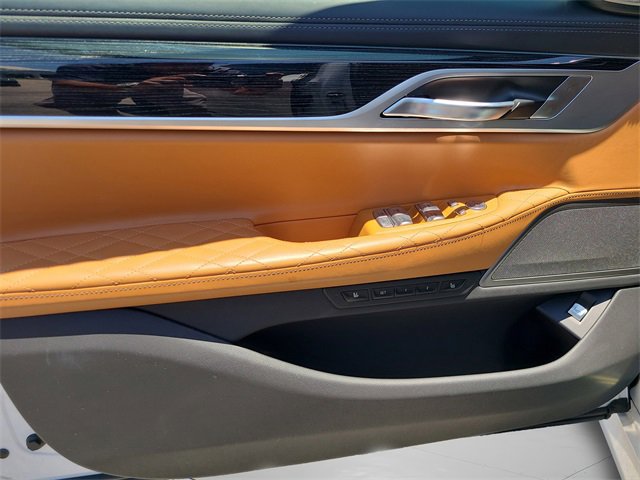 Used 2022 BMW 750i xDrive w/ Luxury Rear Seating Package image 34