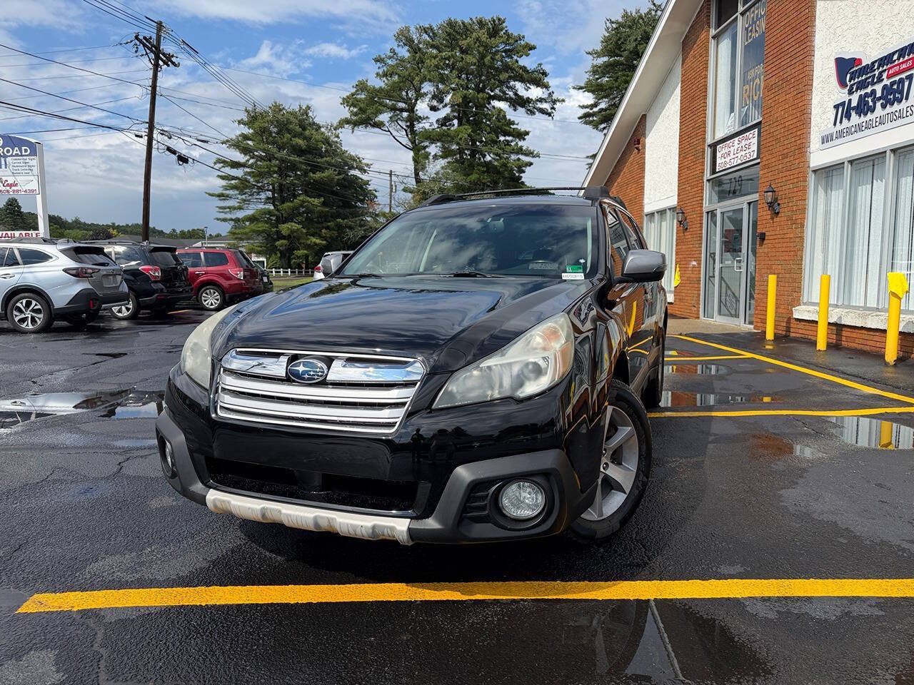 Used 2013 Subaru Outback 3.6R Limited AWD/4WD image 2