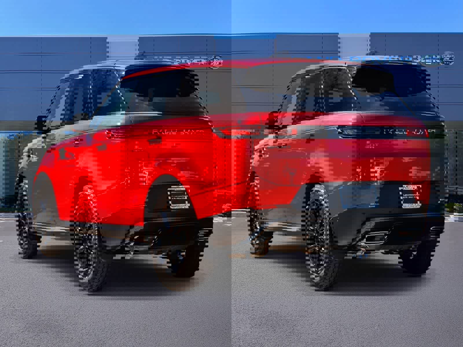 Used 2025 Land Rover Range Rover Sport image 6