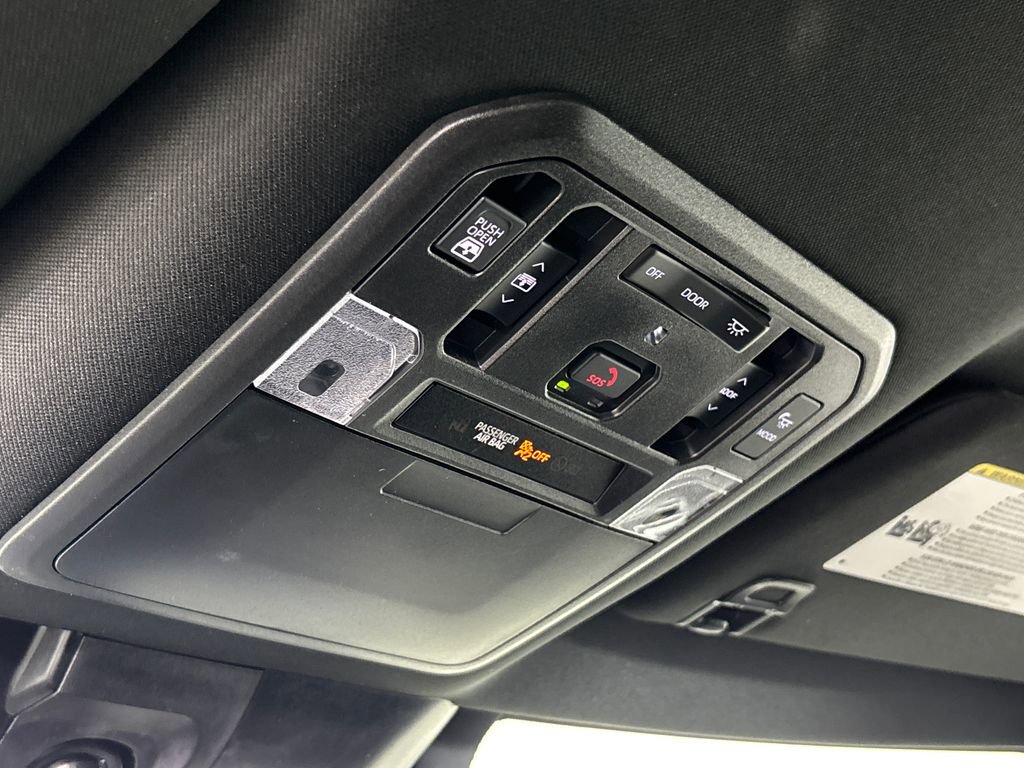 Used 2025 Toyota Tundra Platinum image 25