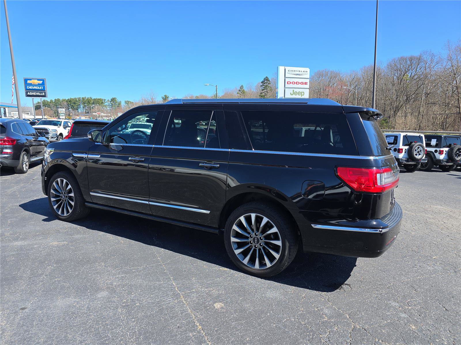 Used 2021 Lincoln Navigator L Reserve image 6