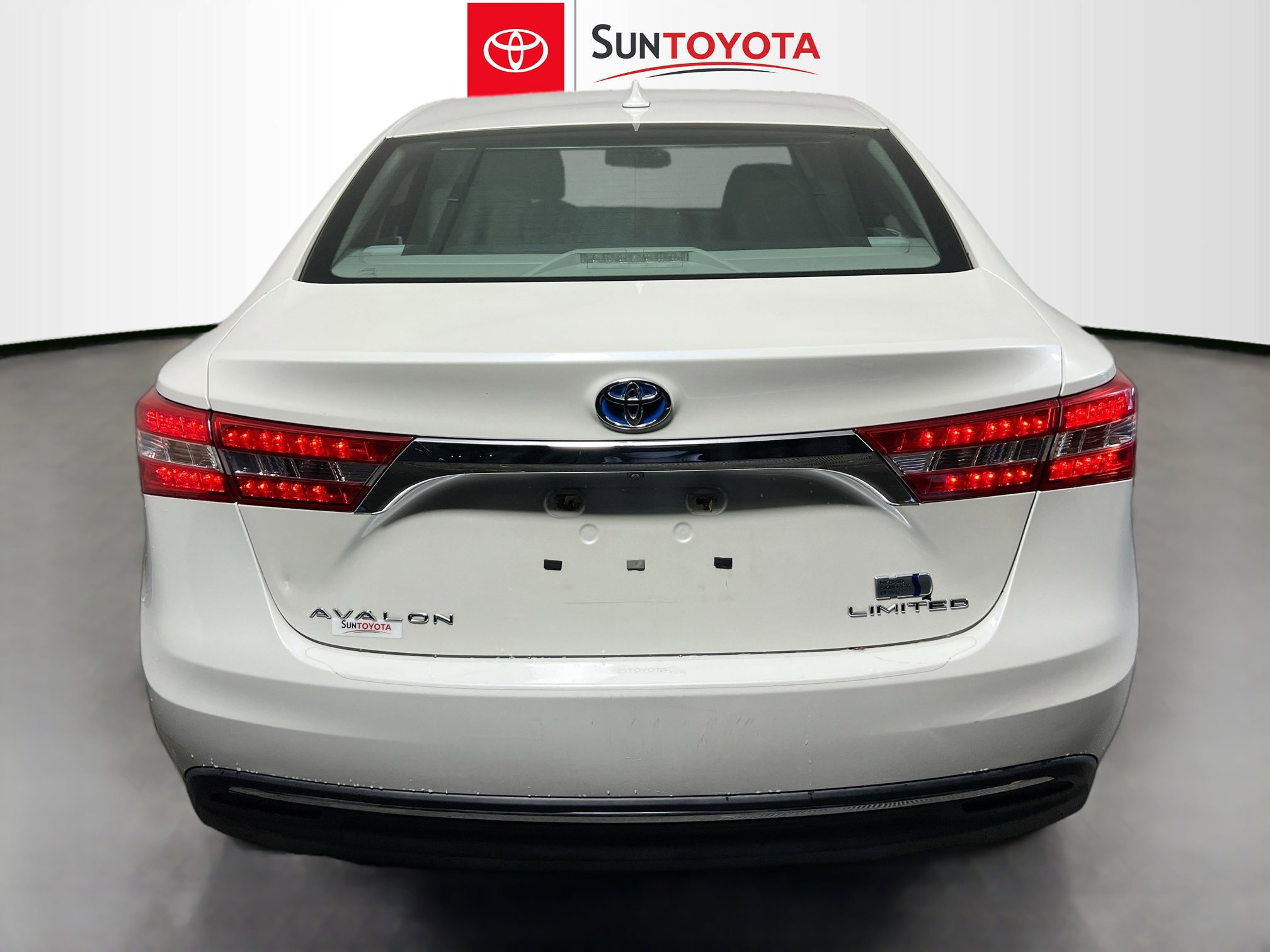 Used 2014 Toyota Avalon Limited image 5