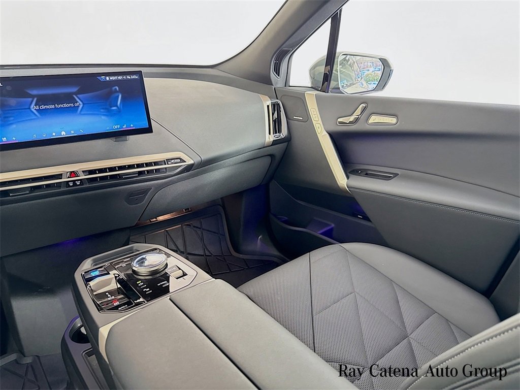 Used 2025 BMW iX xDrive50 w/ Premium Package image 24