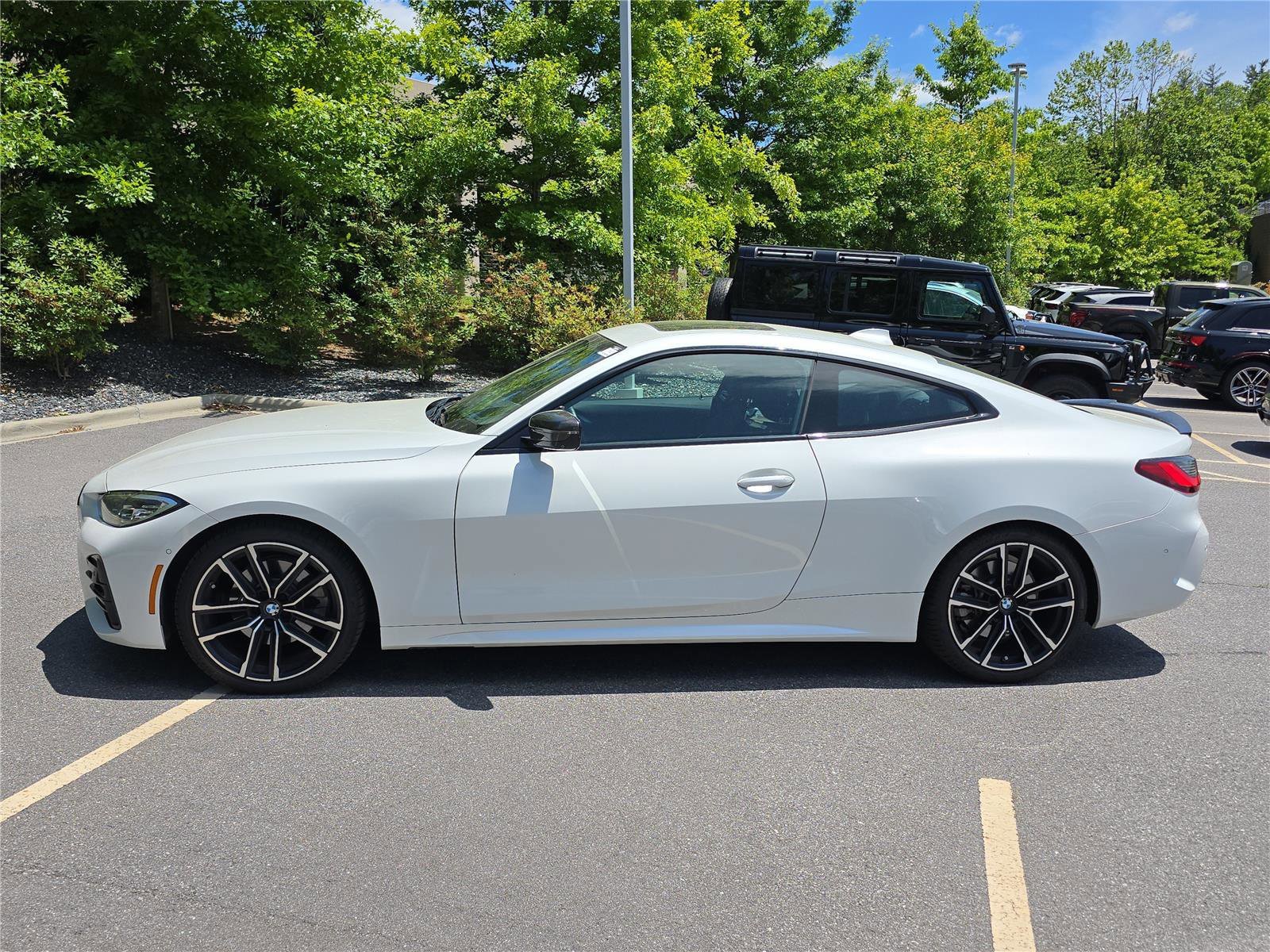 Used 2021 BMW 430i Coupe w/ M Sport Package RWD image 6