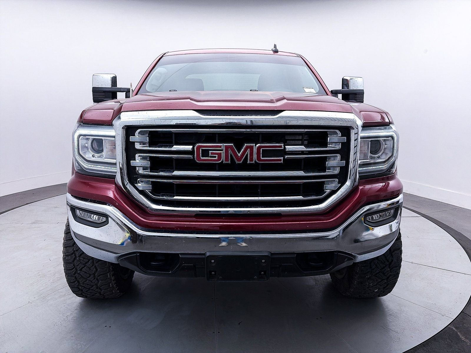 Used 2018 GMC Sierra 1500 SLT w/ SLT Premium Package image 2