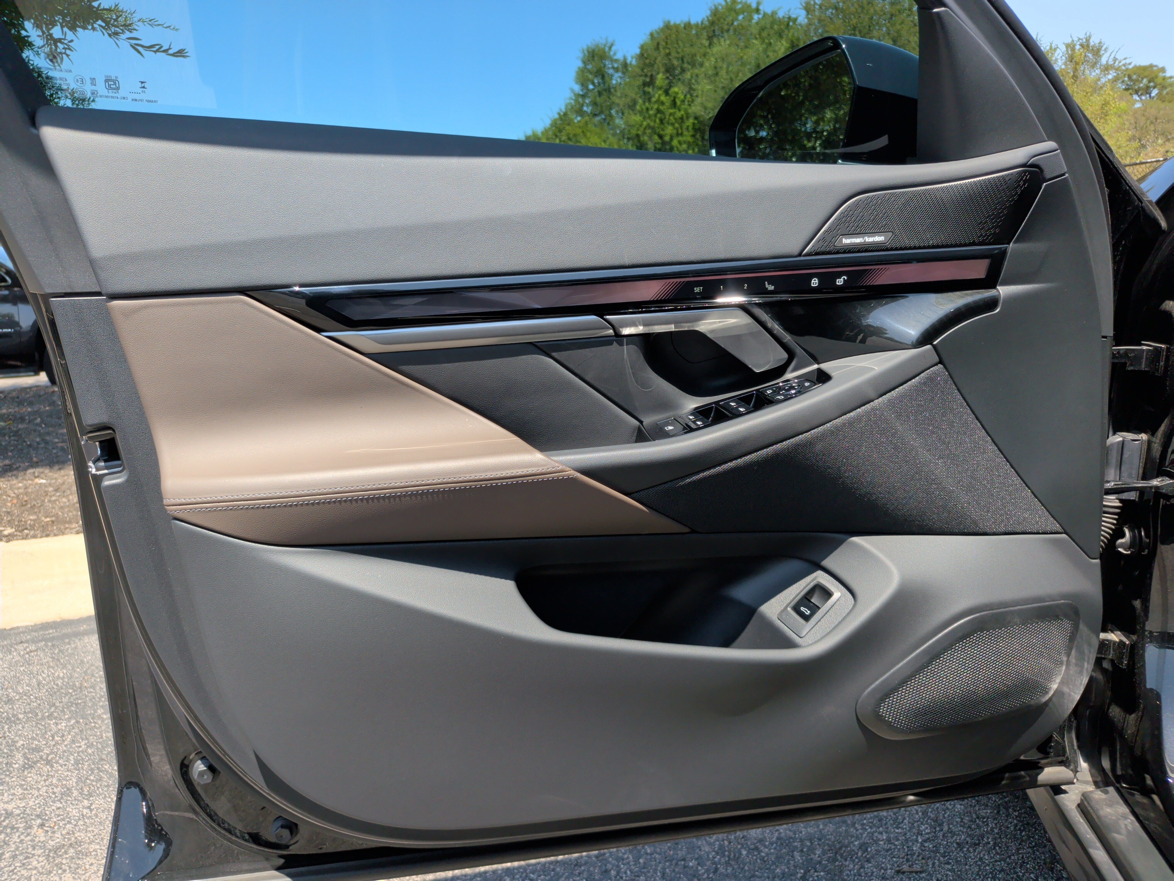 Certified 2026 BMW i5 eDrive40 RWD image 30