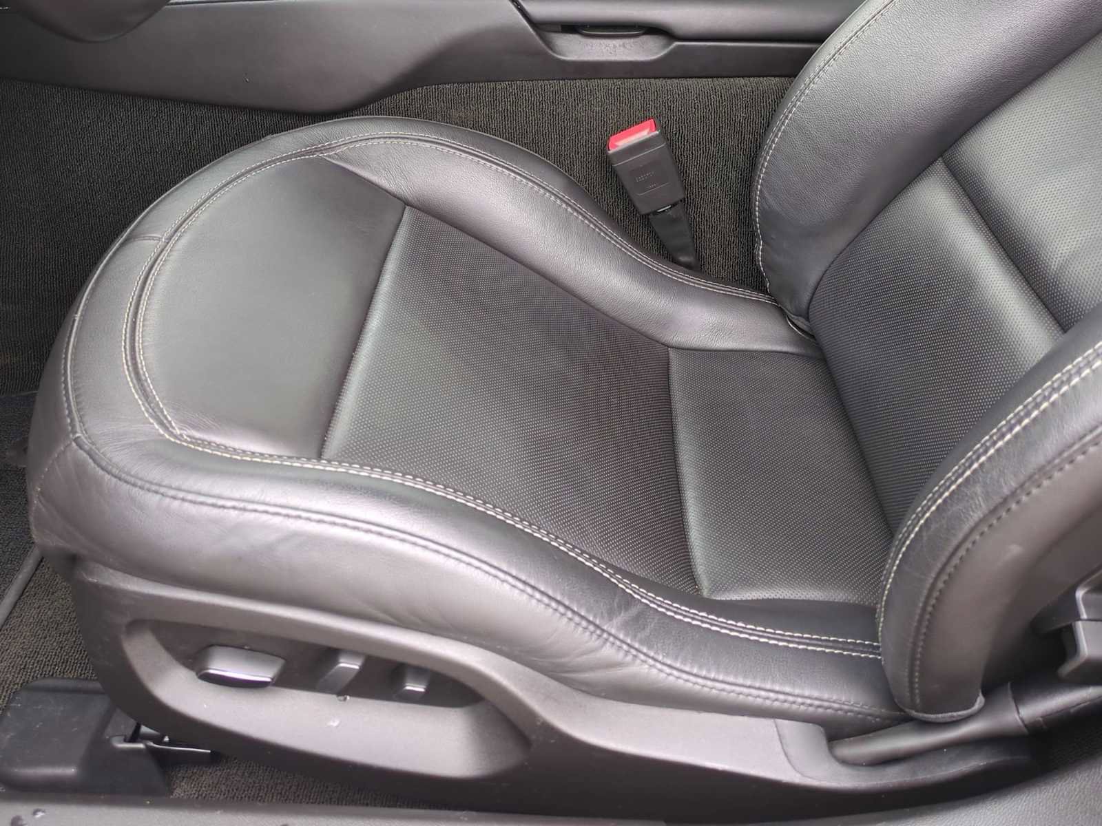 Used 2017 Chevrolet Corvette Stingray Convertible RWD image 19